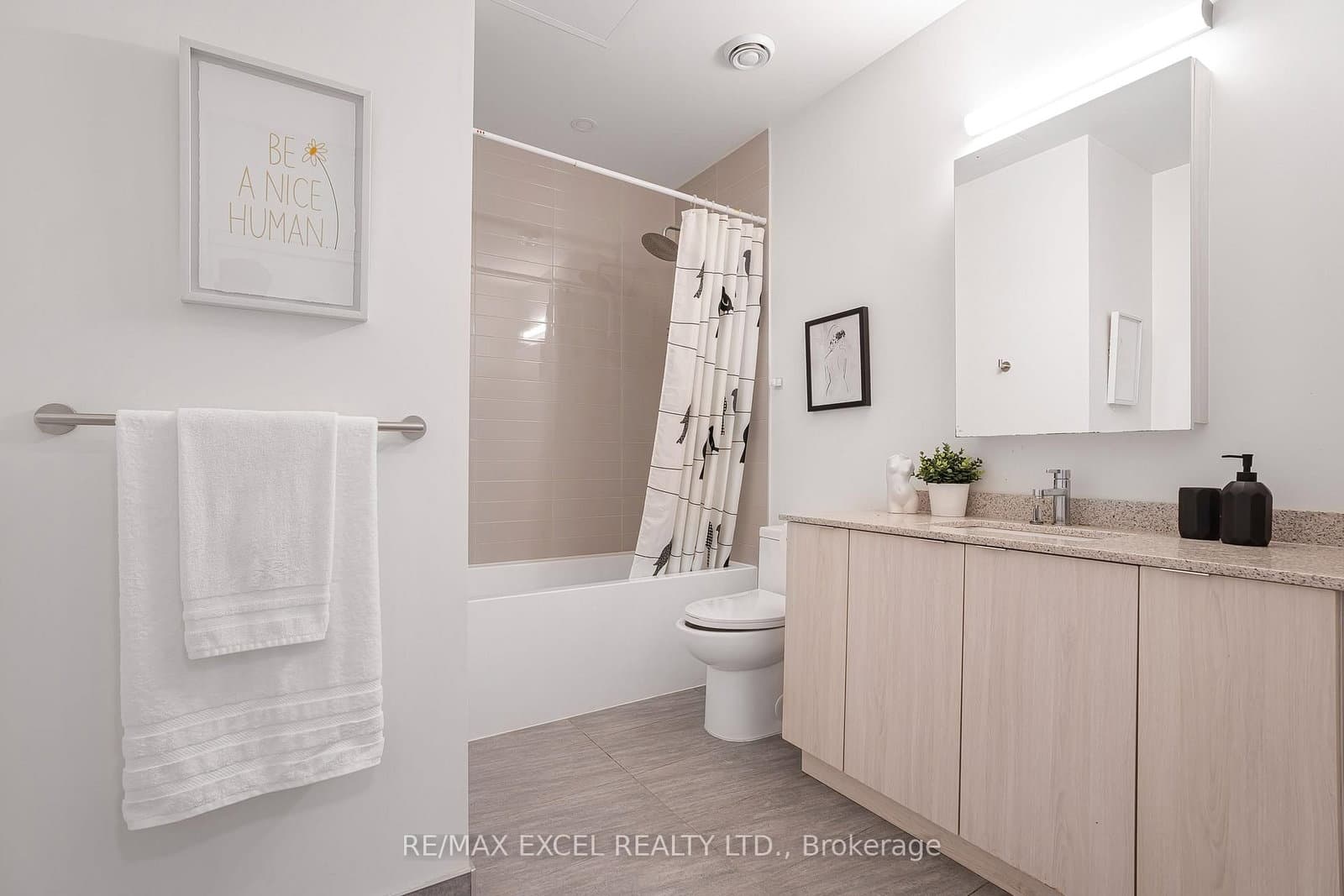 8868 Yonge Street, Unit 1801 thumbnail 16