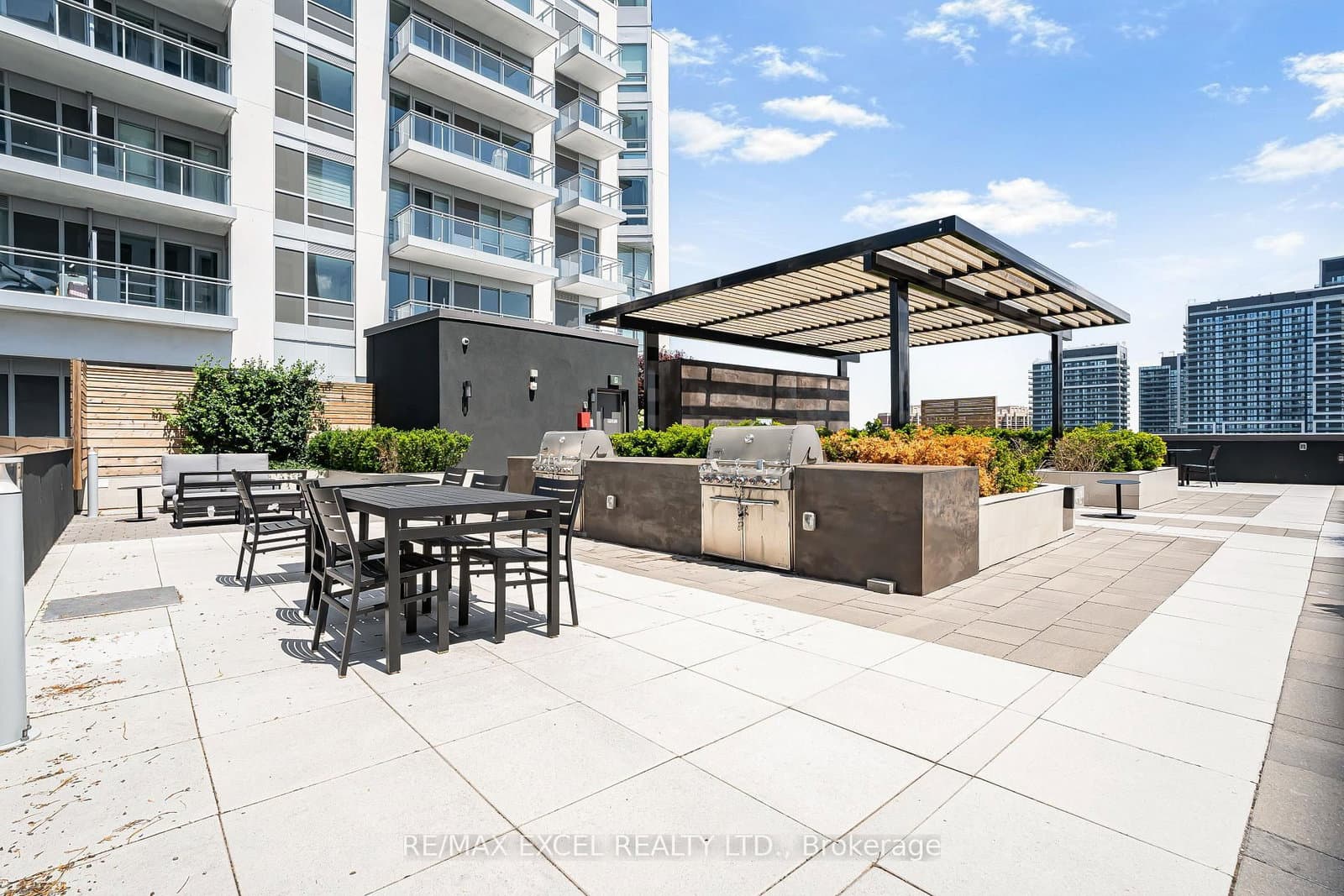 8868 Yonge Street, Unit 1801 thumbnail 25