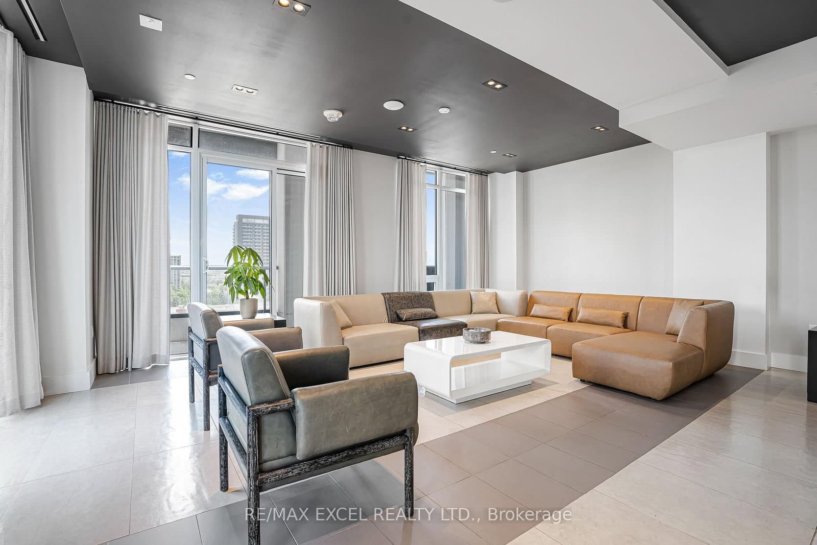 8868 Yonge Street, Unit 1801 thumbnail 27