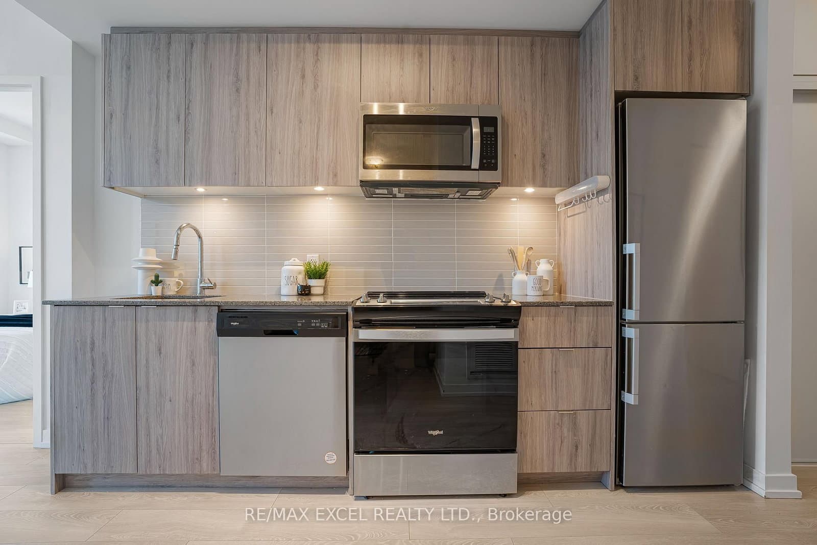8868 Yonge Street, Unit 1801 thumbnail 6