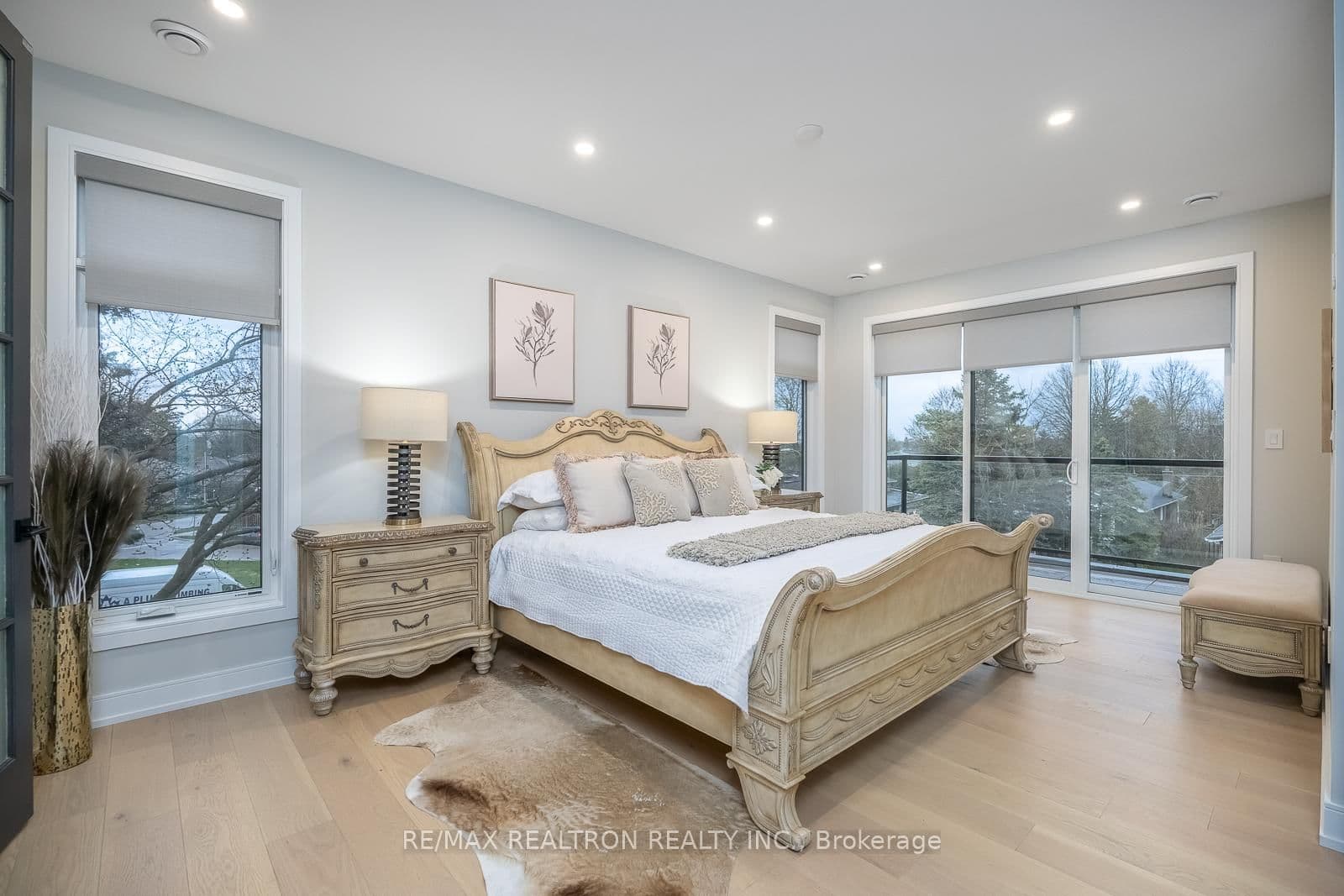 70 Collins Crescent thumbnail 16