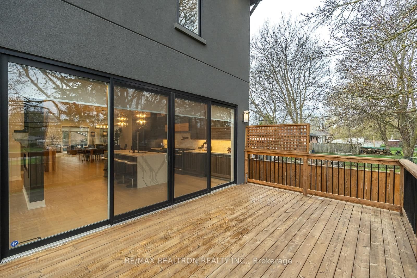 70 Collins Crescent thumbnail 48