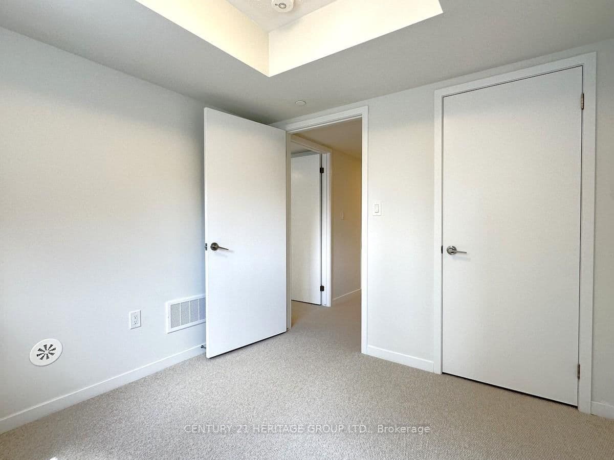 121 Honeycrisp Crescent, Unit TH243 thumbnail 21