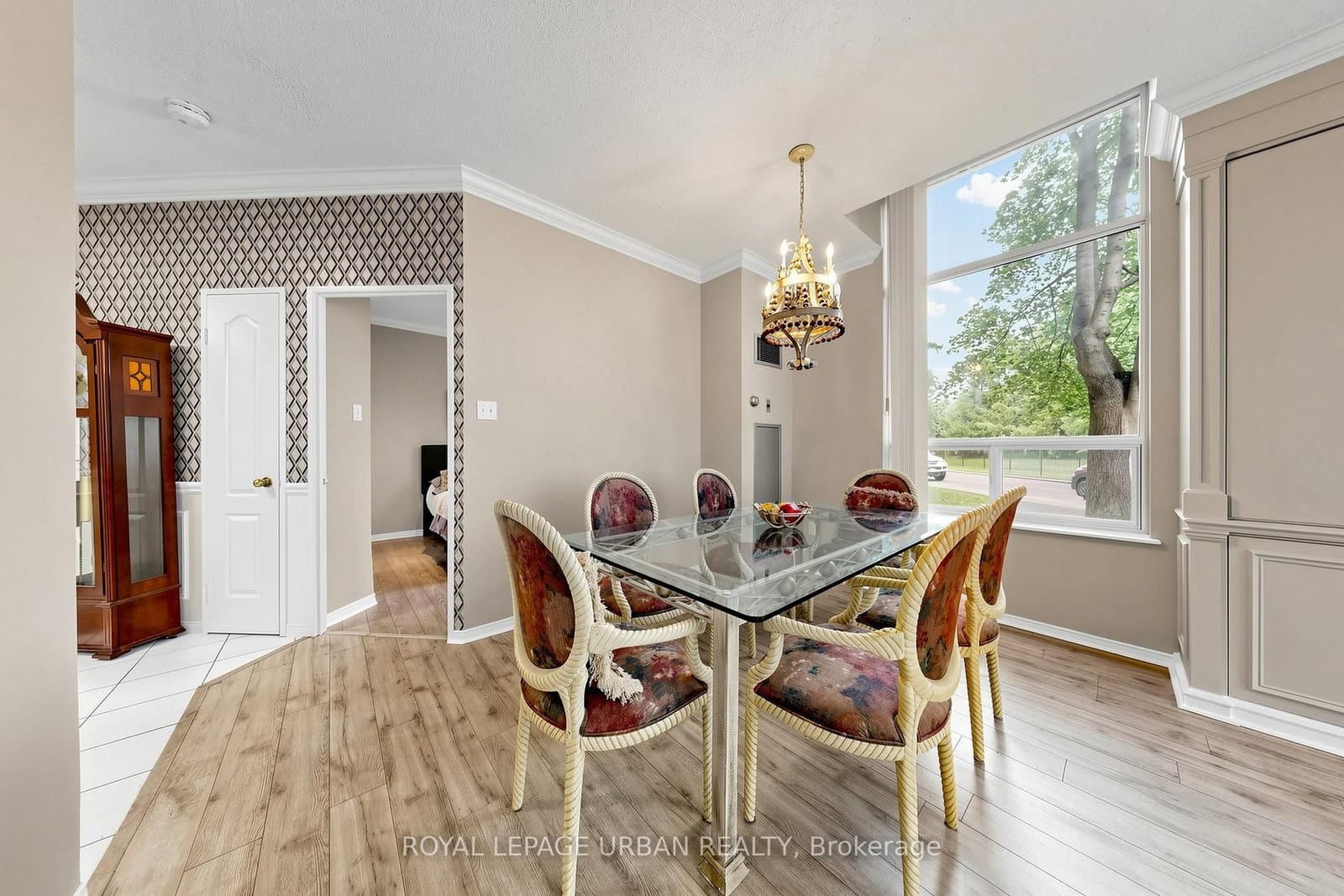 11 Townsgate Drive, Unit 110 thumbnail 12