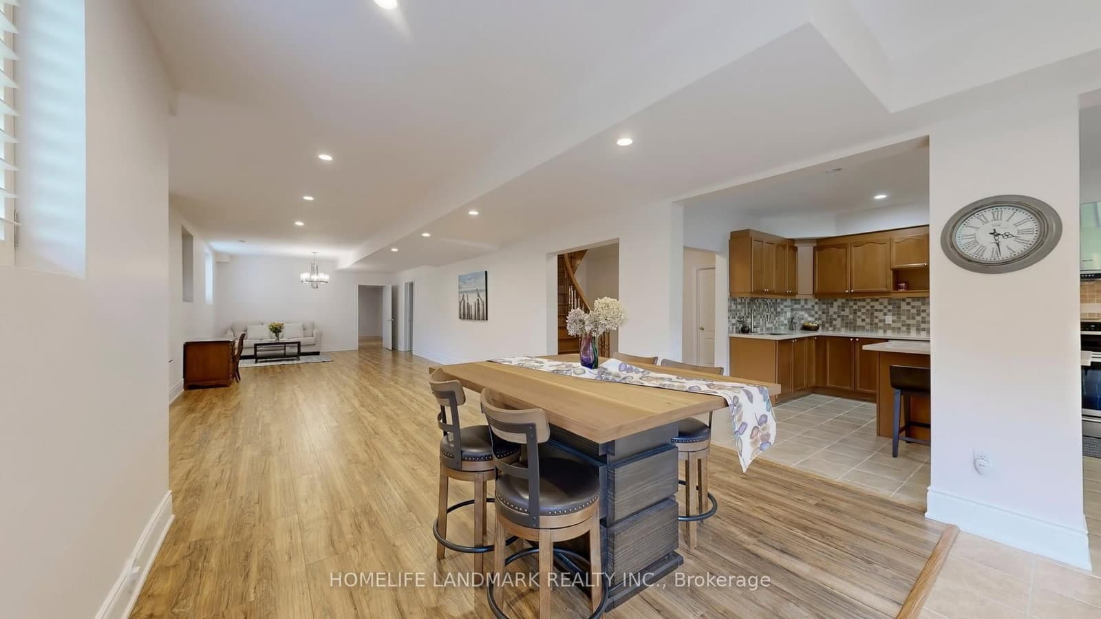 90 Offord Crescent thumbnail 37