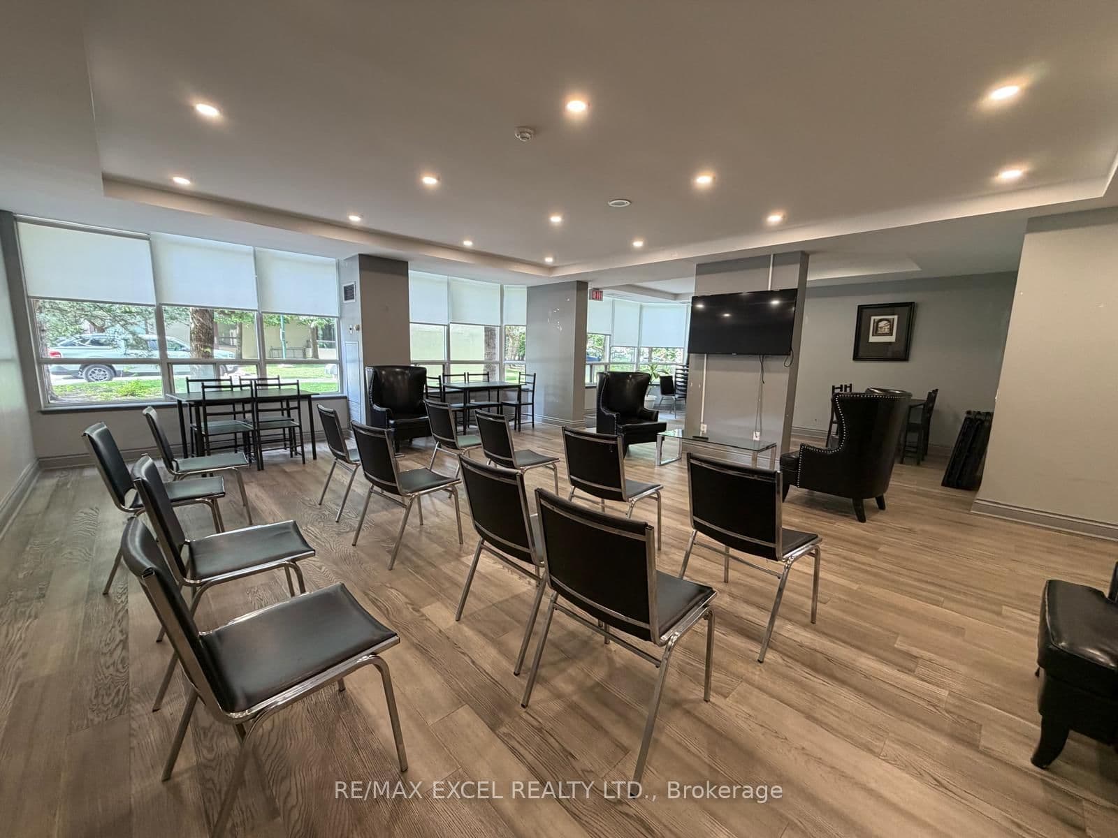 91 Townsgate Drive, Unit 507 thumbnail 13