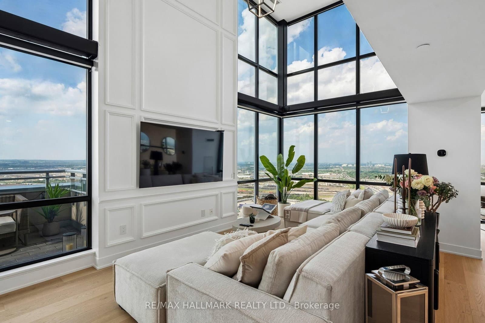 2908 Highway 7, Unit PH3806 thumbnail 2