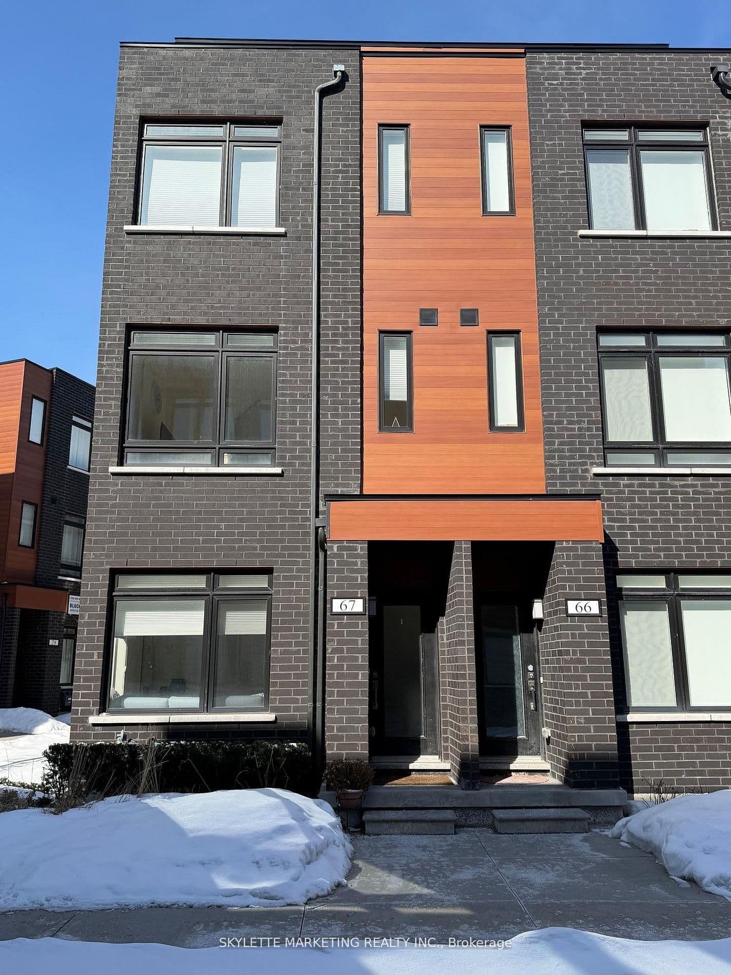 370B Red Maple Road, Unit 67