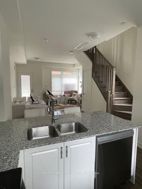 370B Red Maple Road, Unit 67 thumbnail 14