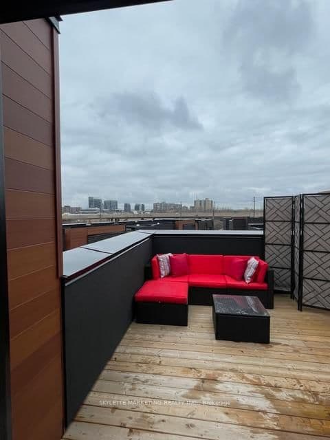 370B Red Maple Road, Unit 67 thumbnail 2