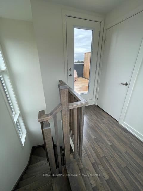 370B Red Maple Road, Unit 67 thumbnail 3