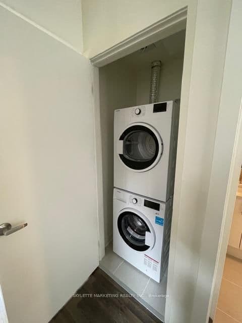 370B Red Maple Road, Unit 67 thumbnail 8