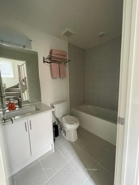 370B Red Maple Road, Unit 67 thumbnail 9