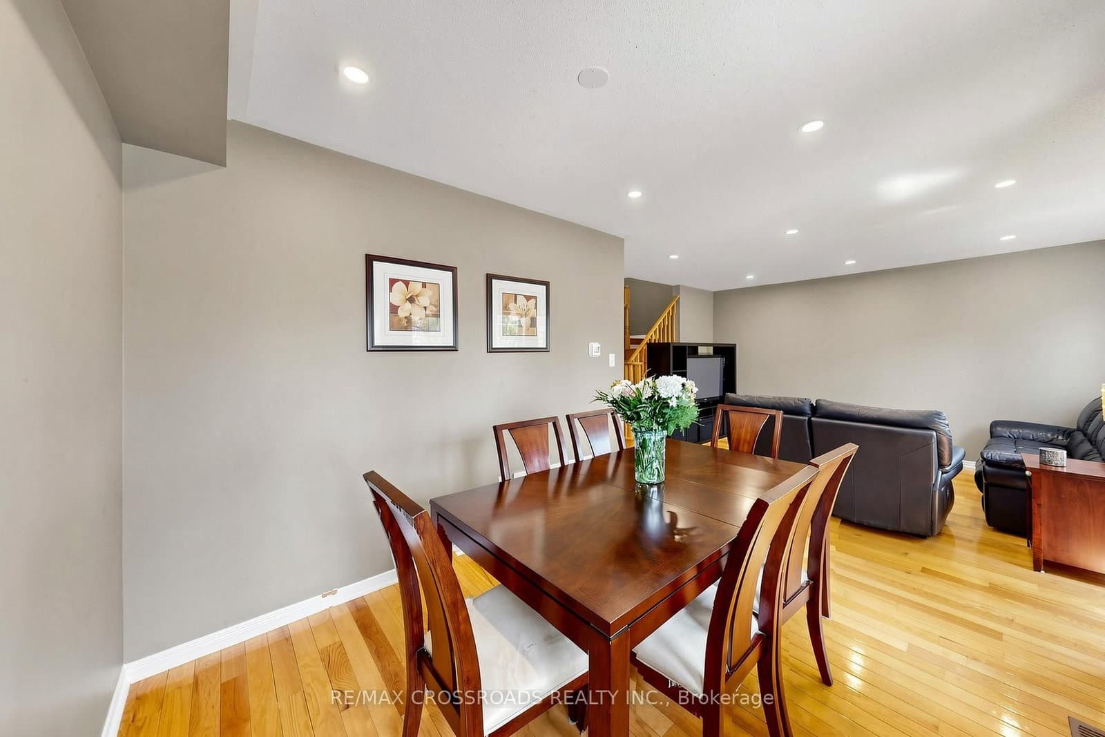 41 Prince Charles Way thumbnail 10