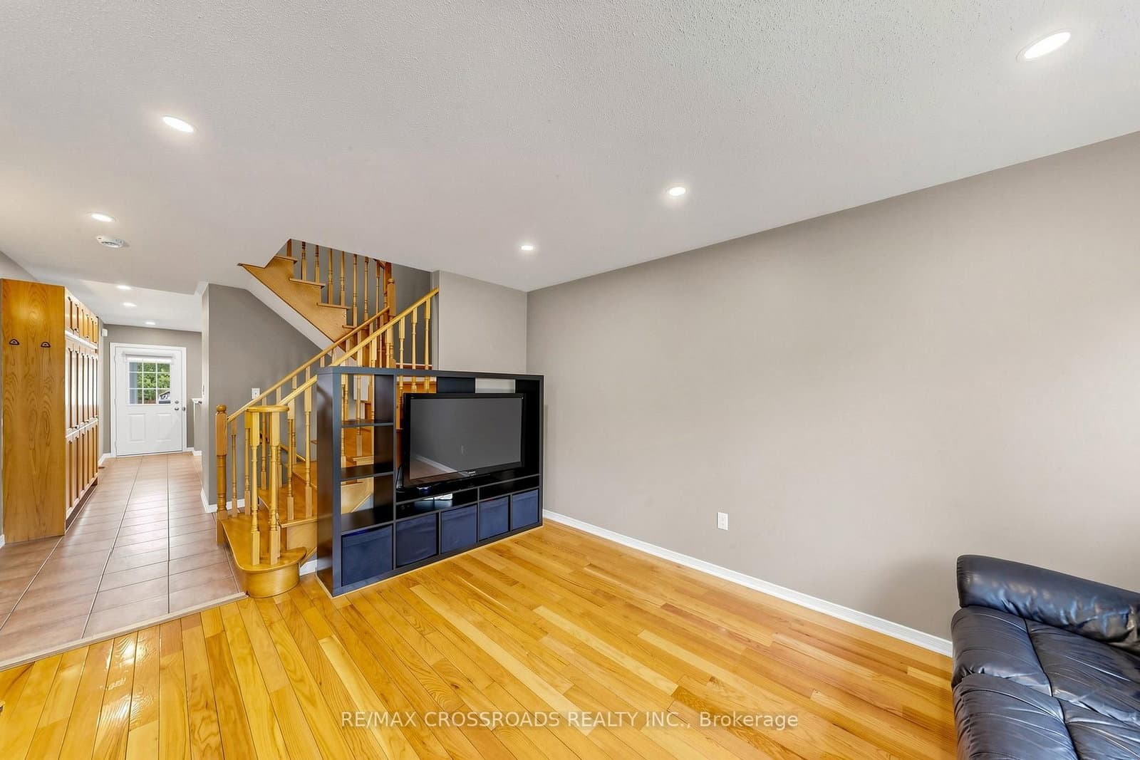 41 Prince Charles Way thumbnail 9