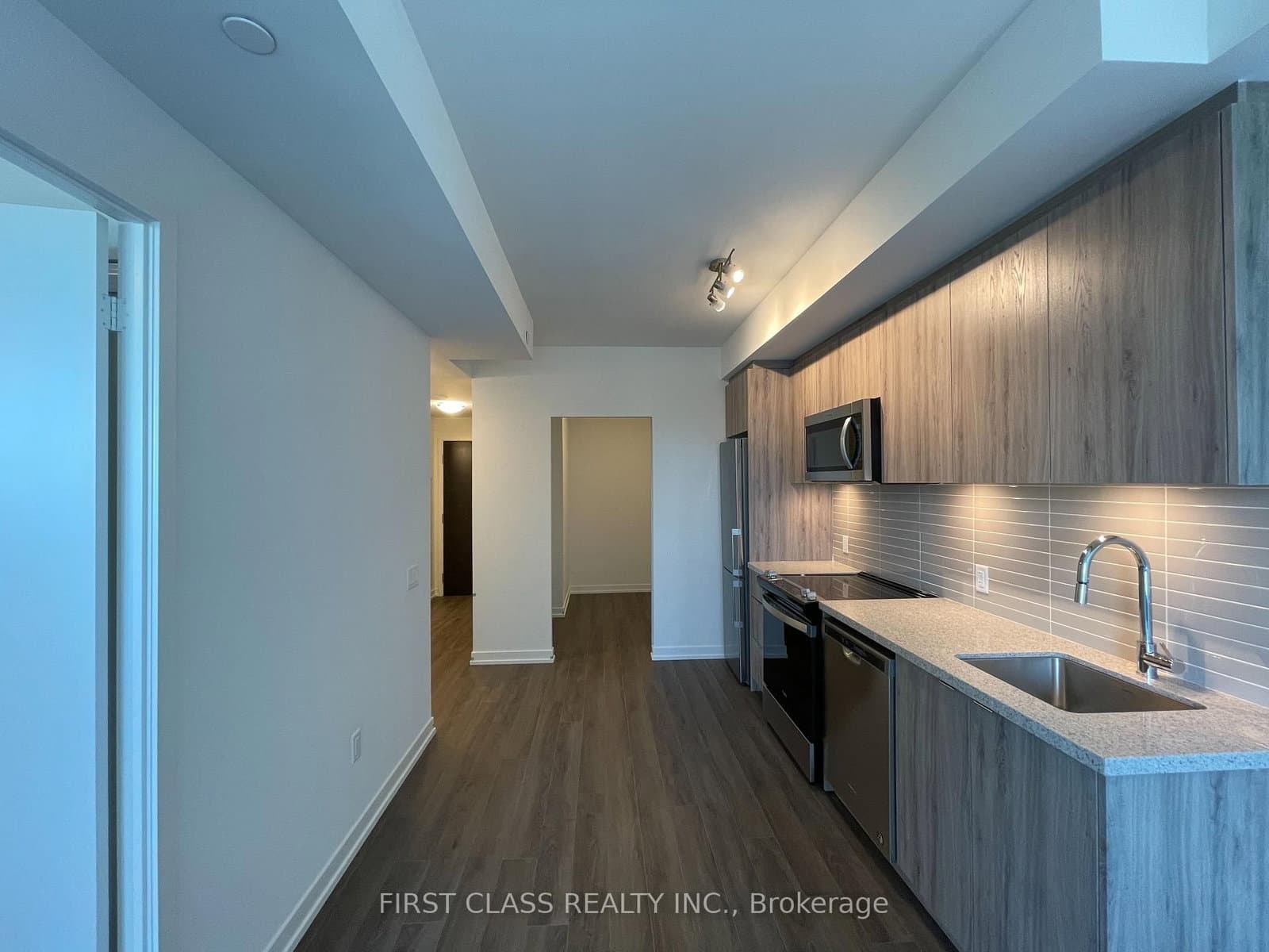 8868 Yonge Street, Unit 503E thumbnail 5