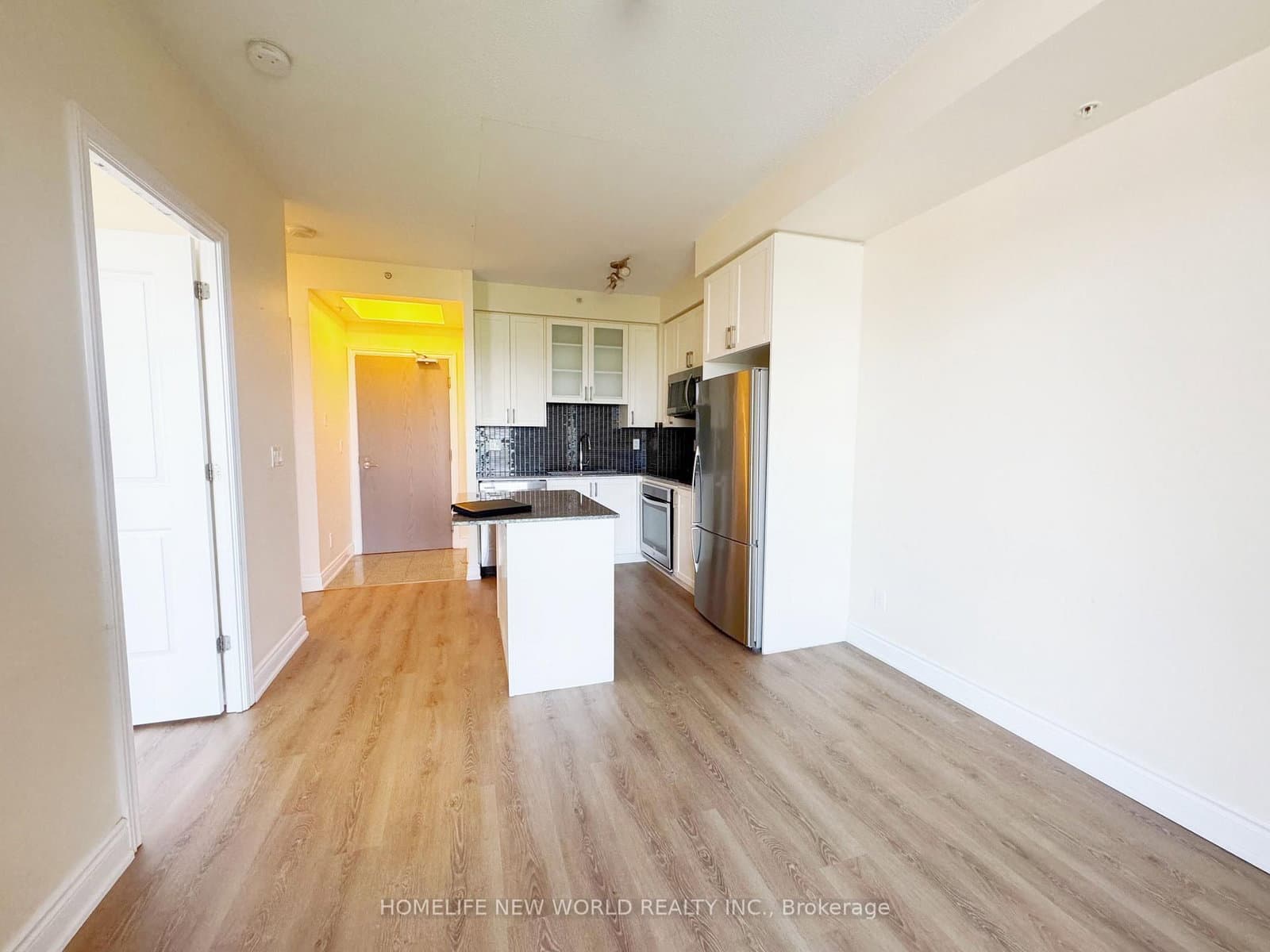9090 Yonge Street, Unit 603B thumbnail 3