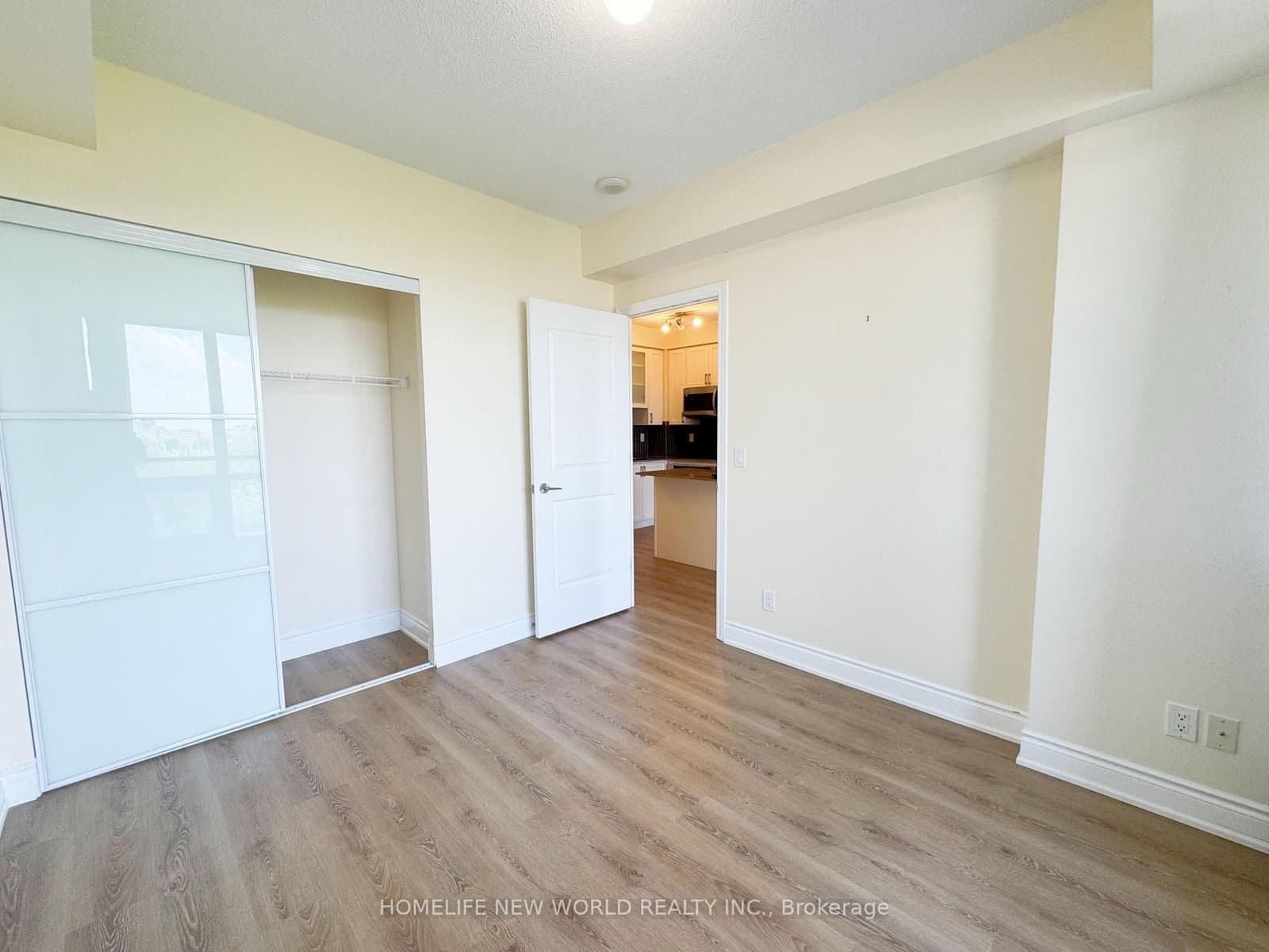 9090 Yonge Street, Unit 603B thumbnail 7