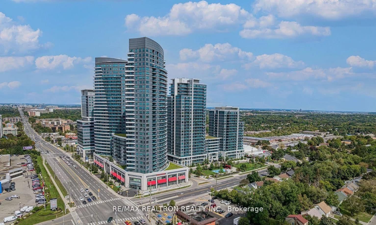 7165 Yonge Street, Unit 1515 thumbnail 2