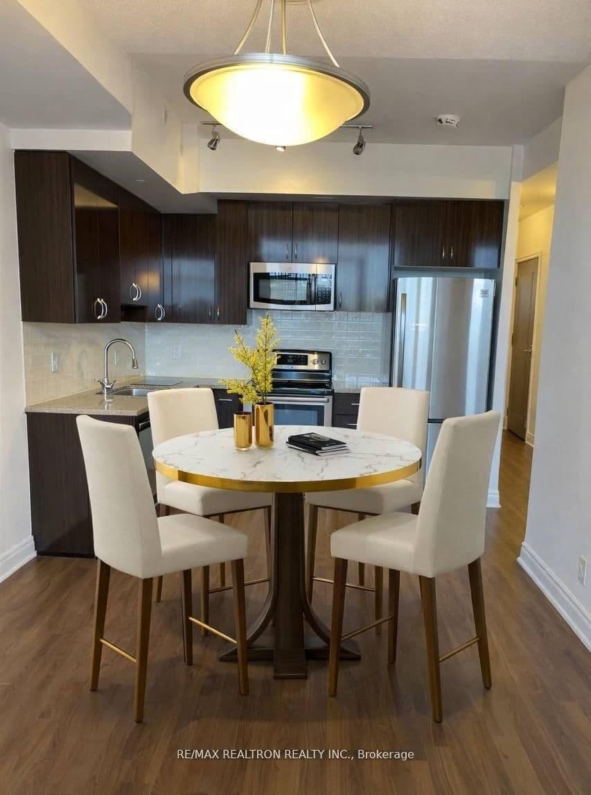 7165 Yonge Street, Unit 1515 thumbnail 4