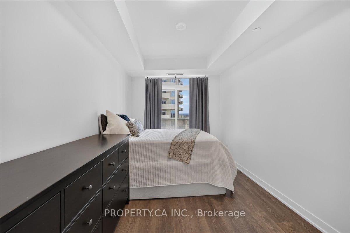 474 Caldari Road, Unit 1902 thumbnail 7