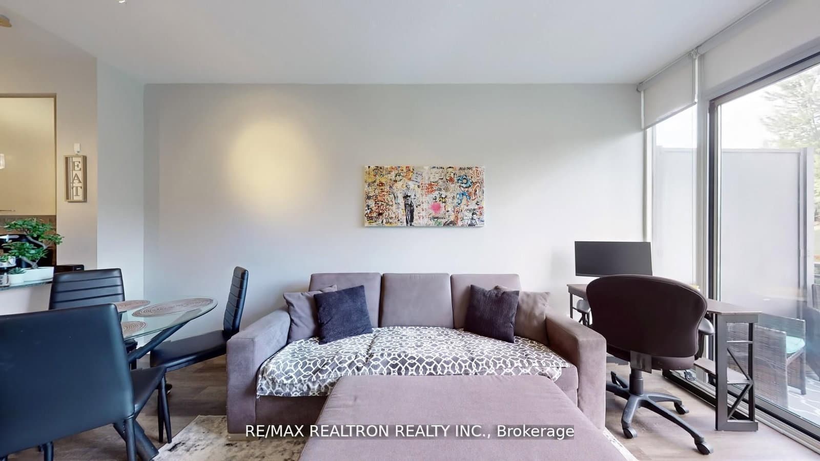 330 Red Maple Road, Unit 103 thumbnail 18
