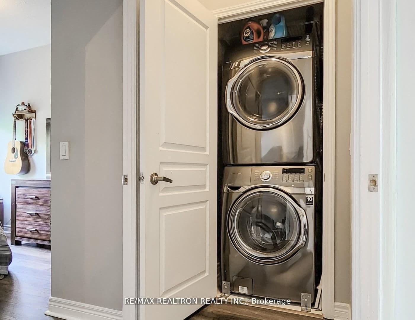 330 Red Maple Road, Unit 103 thumbnail 30