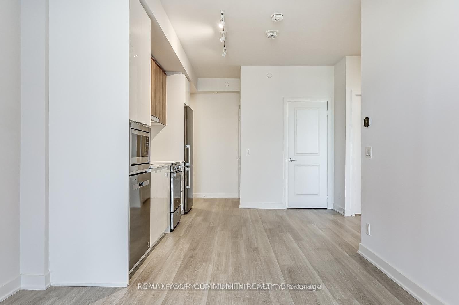 30 Upper Mall Way, Unit 3006 thumbnail 7