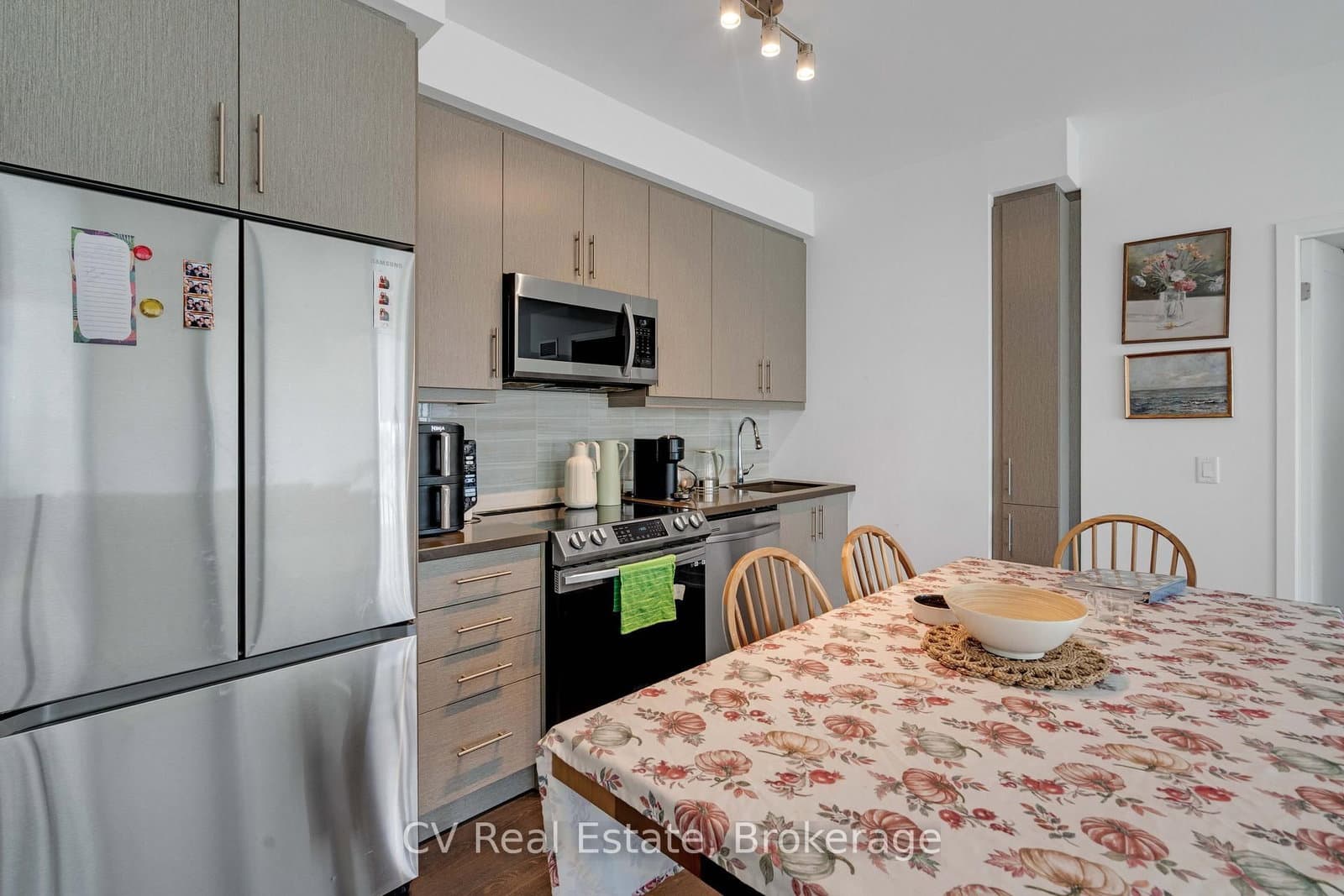 95 Oneida Crescent, Unit 1109 thumbnail 10