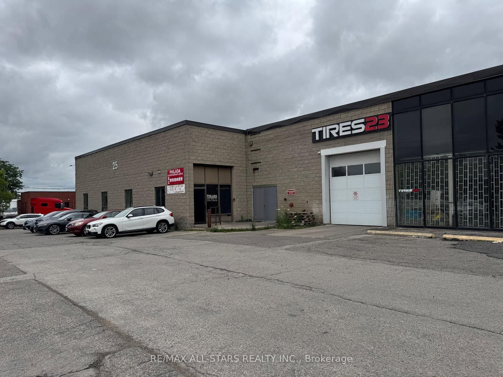 25 Heritage Road, Unit 11 - Image 1