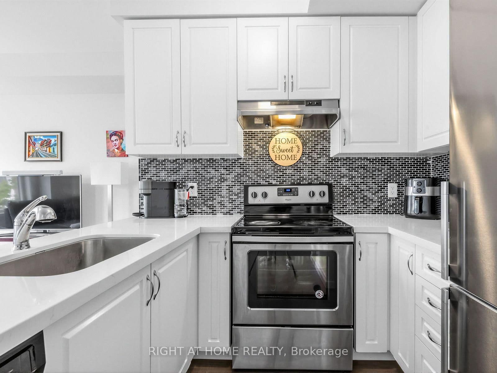 400 Alex Gardner Circle, Unit 86 thumbnail 12