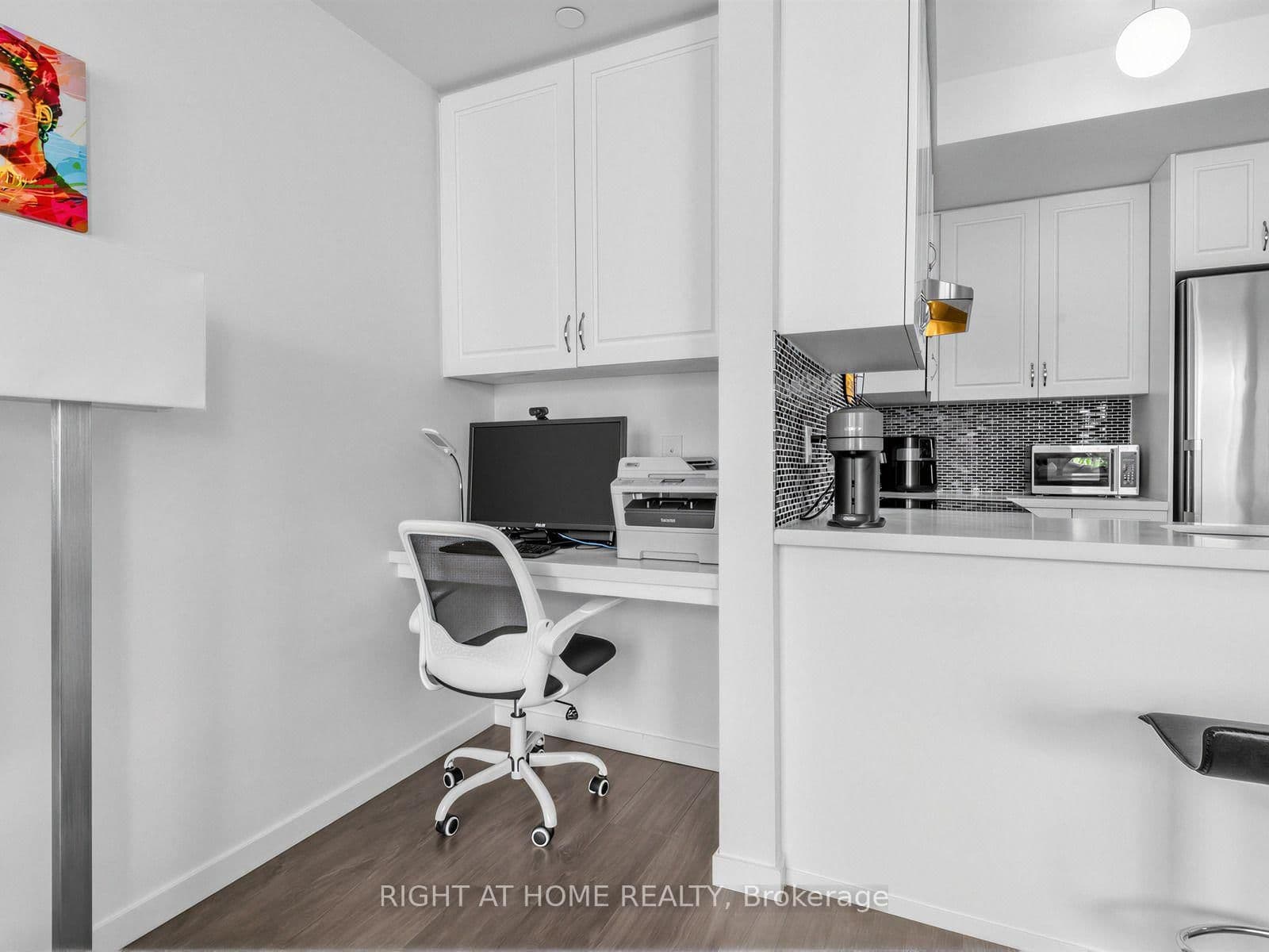 400 Alex Gardner Circle, Unit 86 thumbnail 13