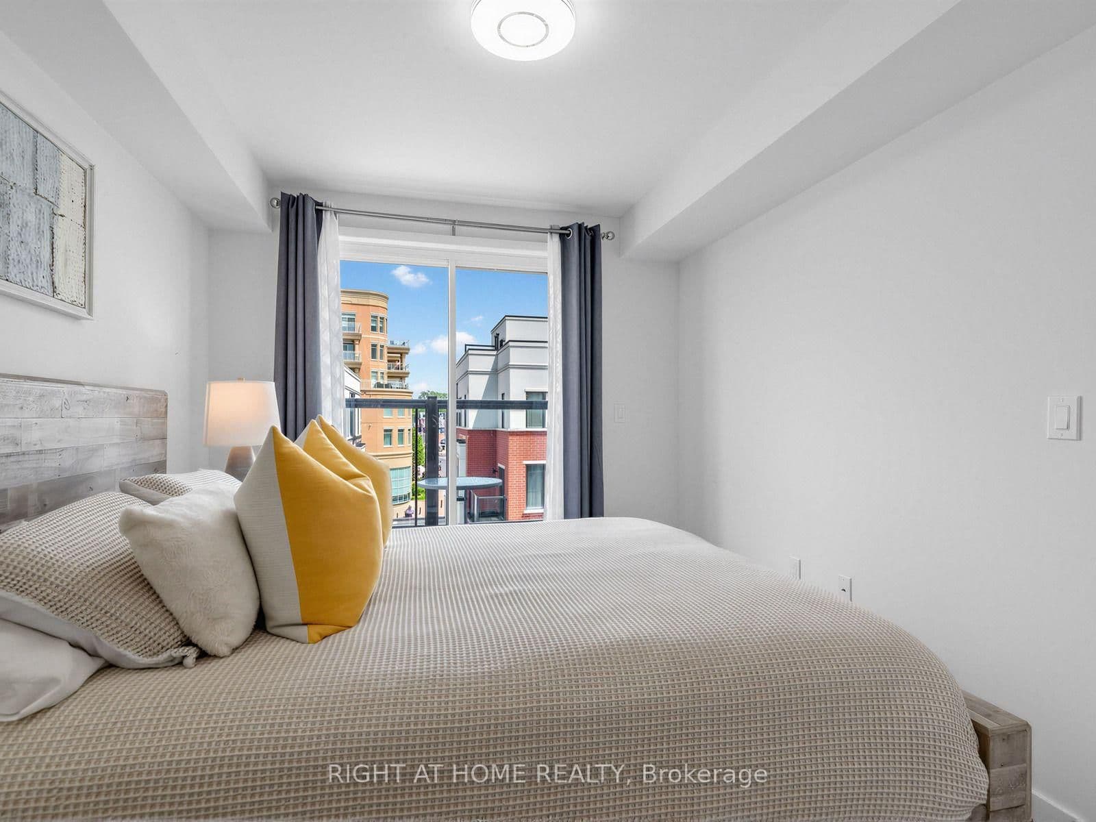 400 Alex Gardner Circle, Unit 86 thumbnail 17