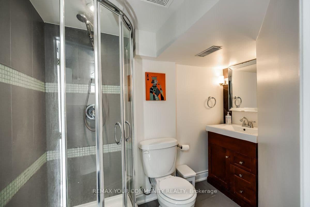 71 Hawman Avenue, Unit Lower Level thumbnail 15