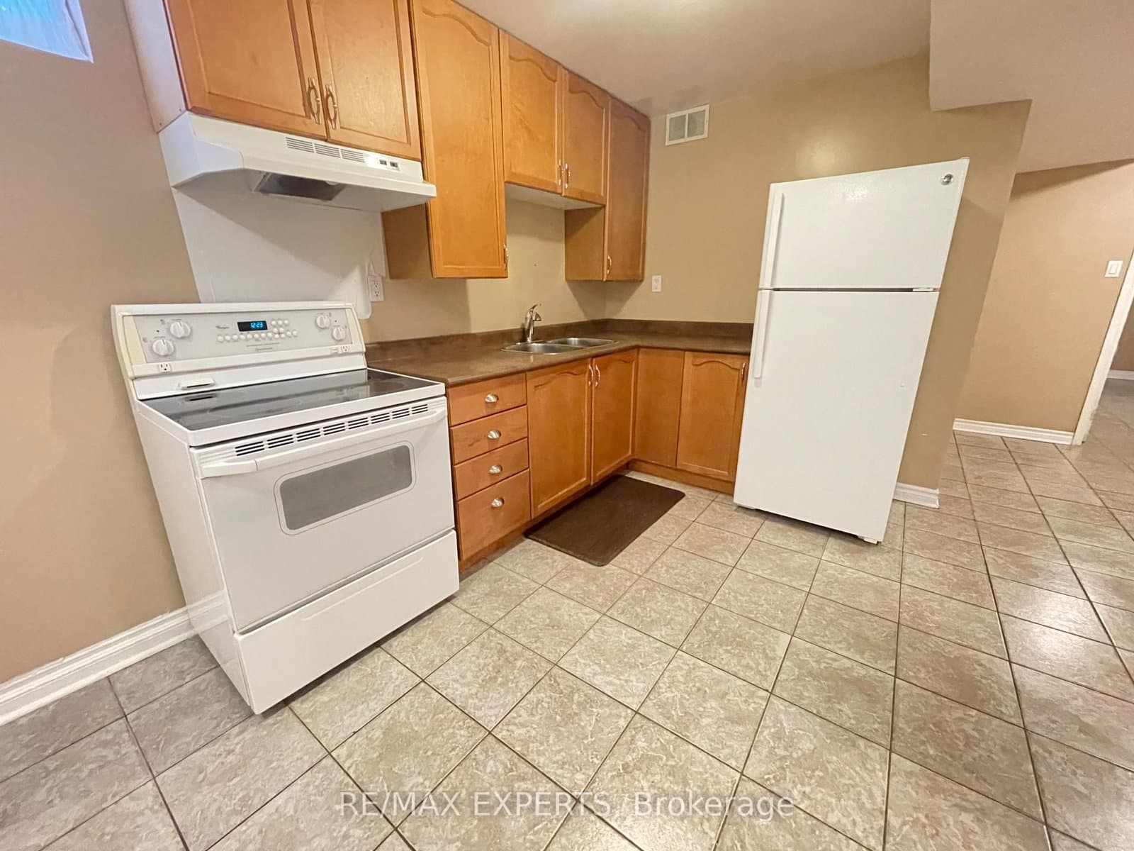 176 Kingsview Drive, Unit BSMT thumbnail 2