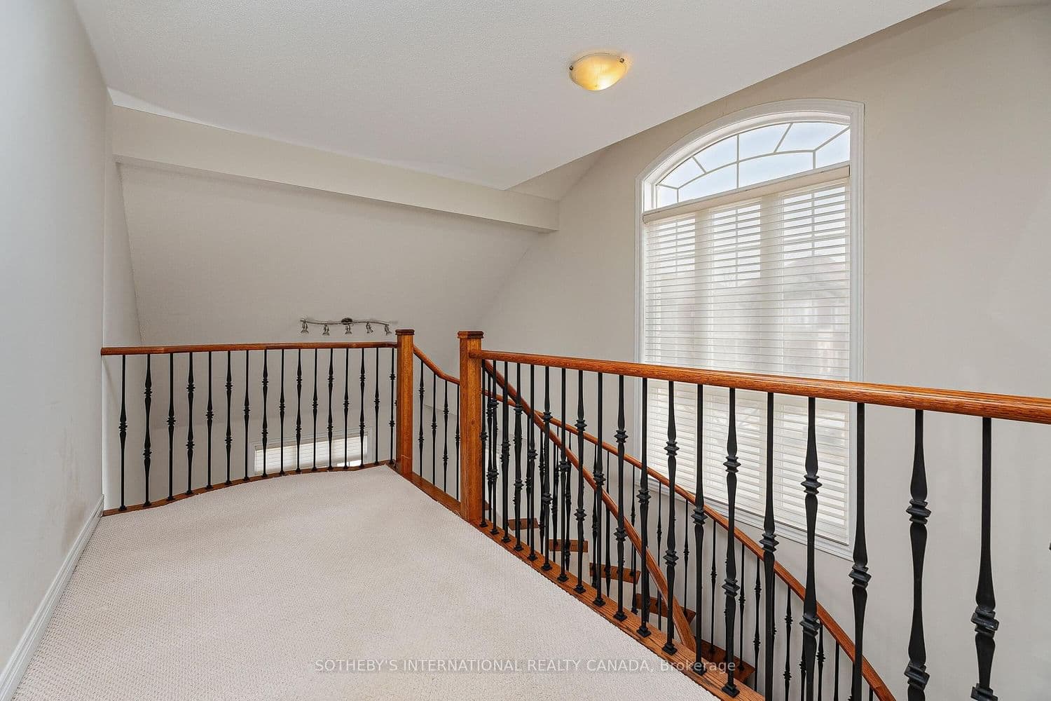 1 Herbert Wales Crescent thumbnail 21