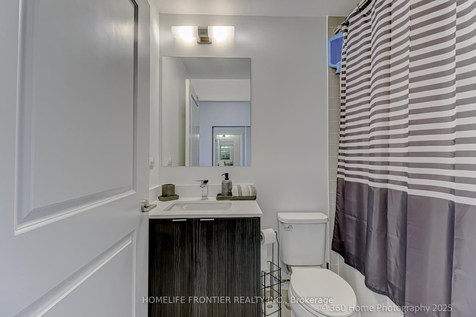 100 W Eagle Rock Way W, Unit 904 thumbnail 3