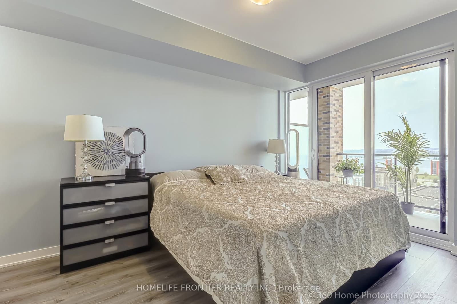 100 W Eagle Rock Way W, Unit 904 thumbnail 6