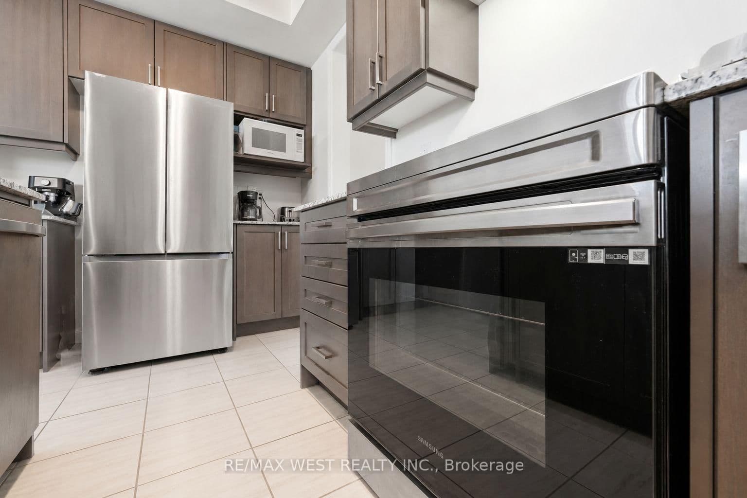 55 Holyrood Crescent thumbnail 12