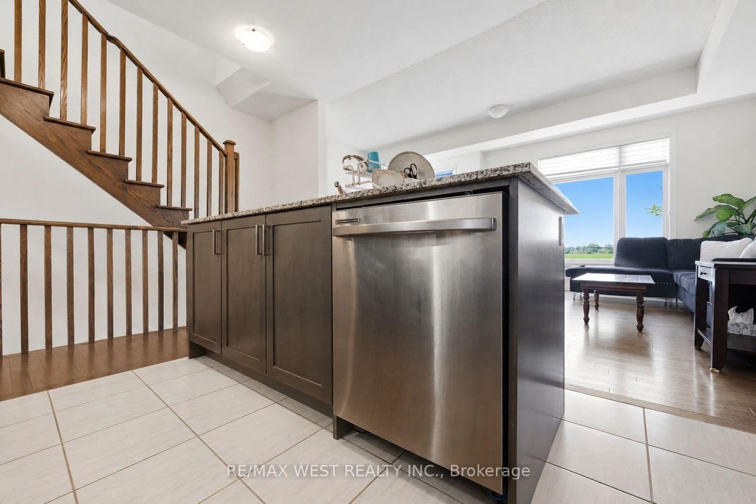 55 Holyrood Crescent thumbnail 13