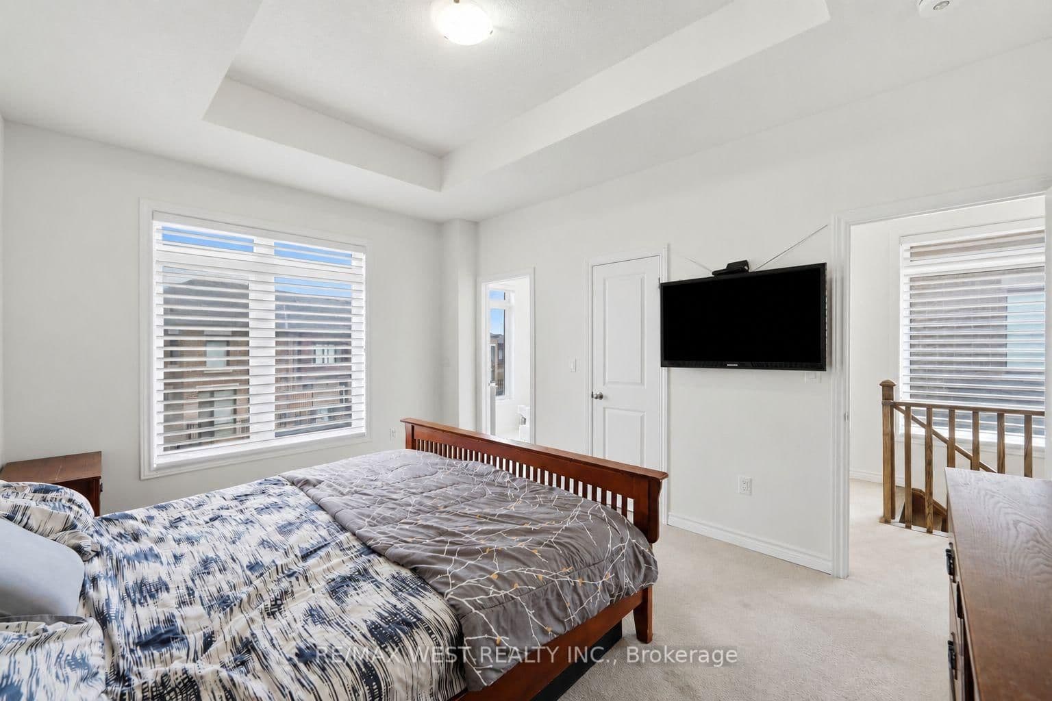 55 Holyrood Crescent thumbnail 21