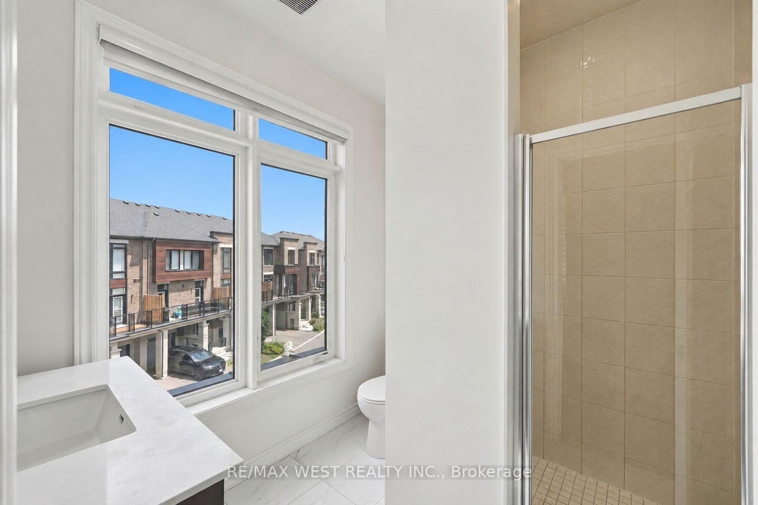 55 Holyrood Crescent thumbnail 22