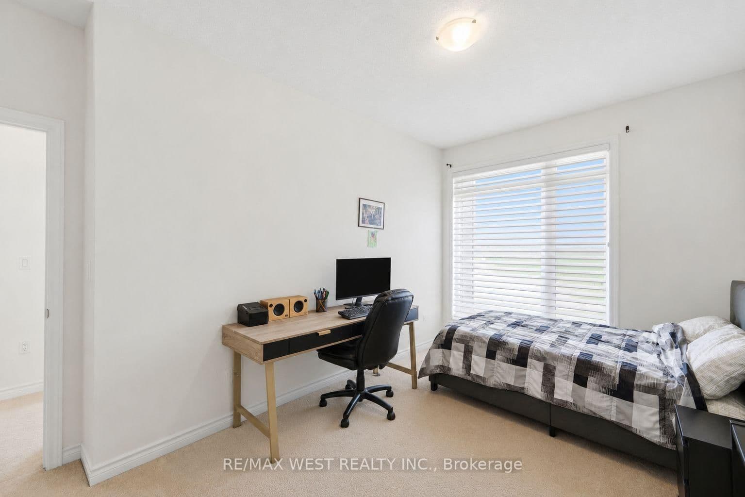 55 Holyrood Crescent thumbnail 24