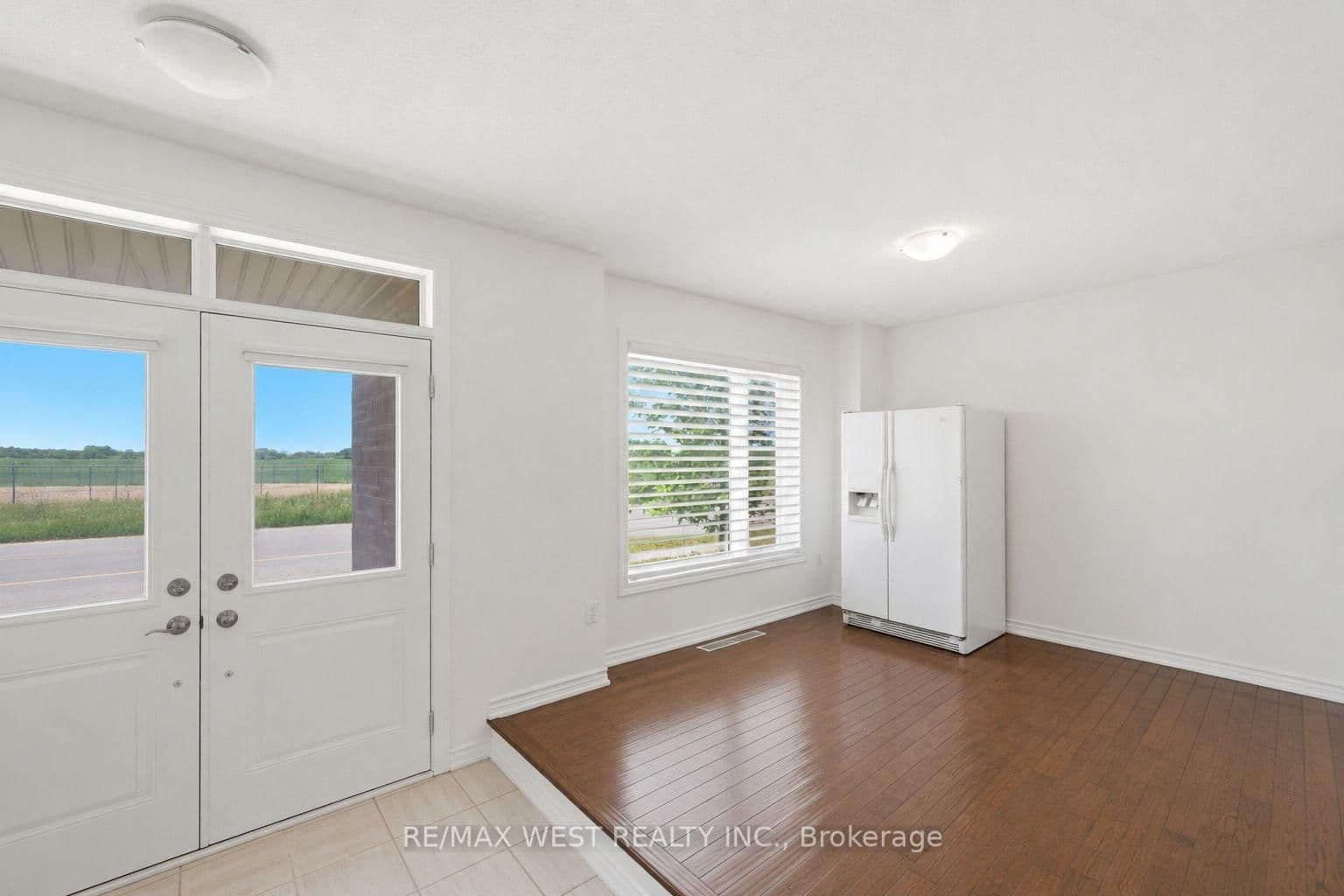55 Holyrood Crescent thumbnail 6