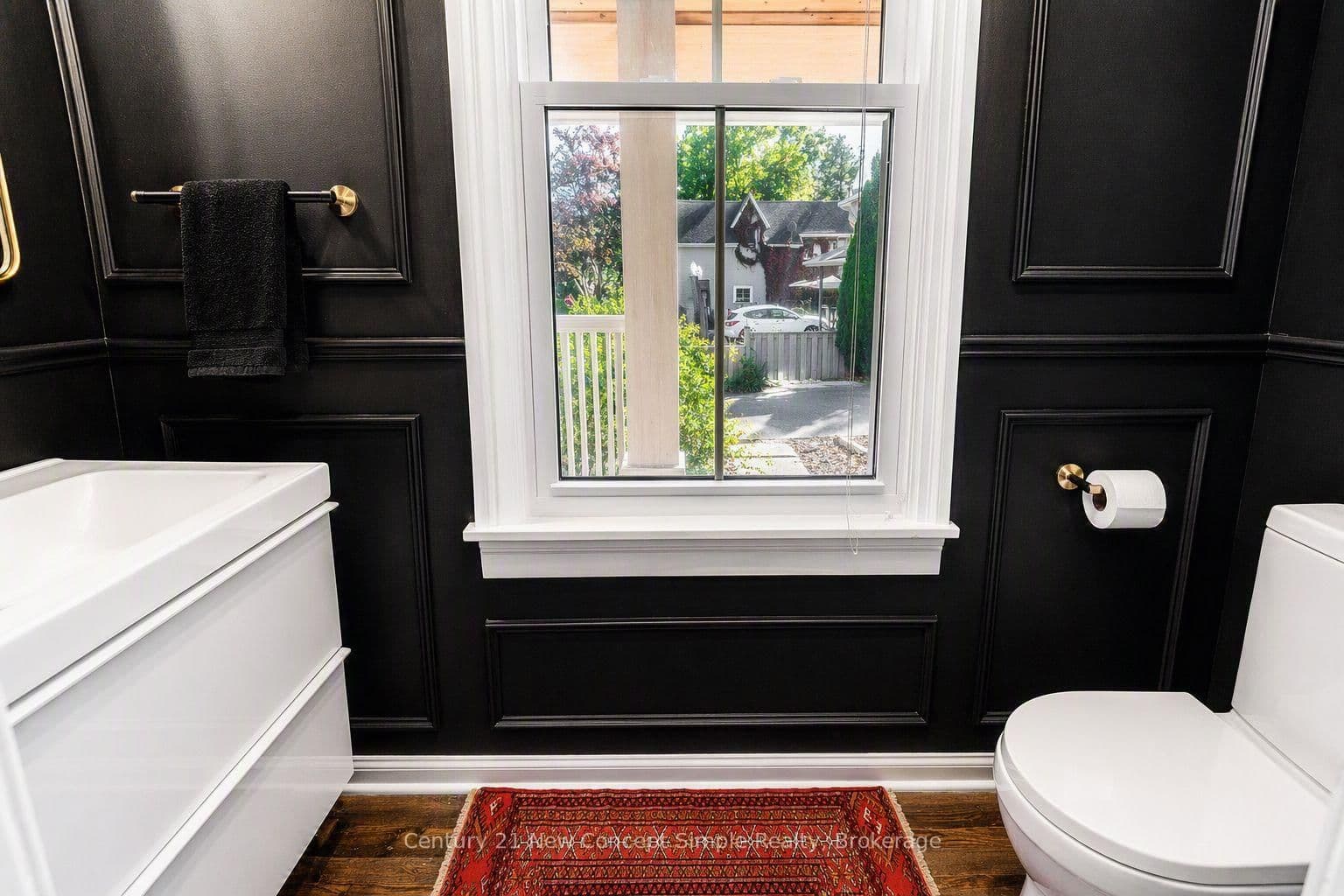 56 Machell Avenue thumbnail 34
