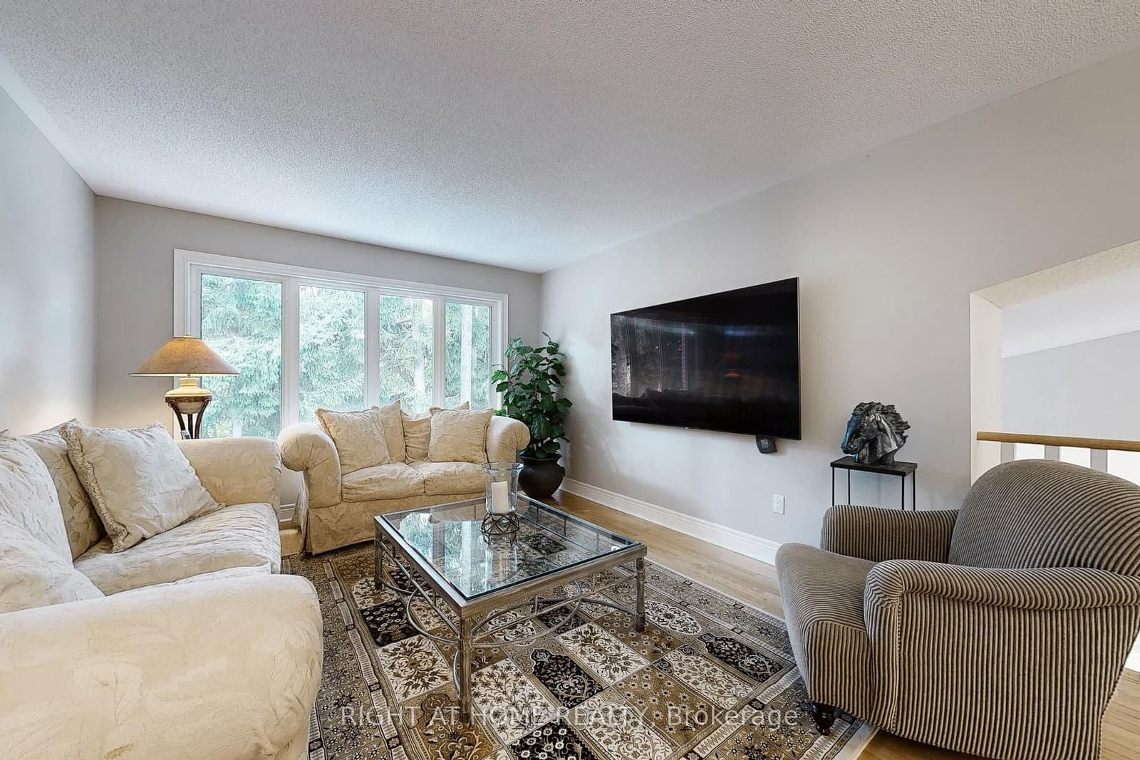 9 Arlington Way thumbnail 24