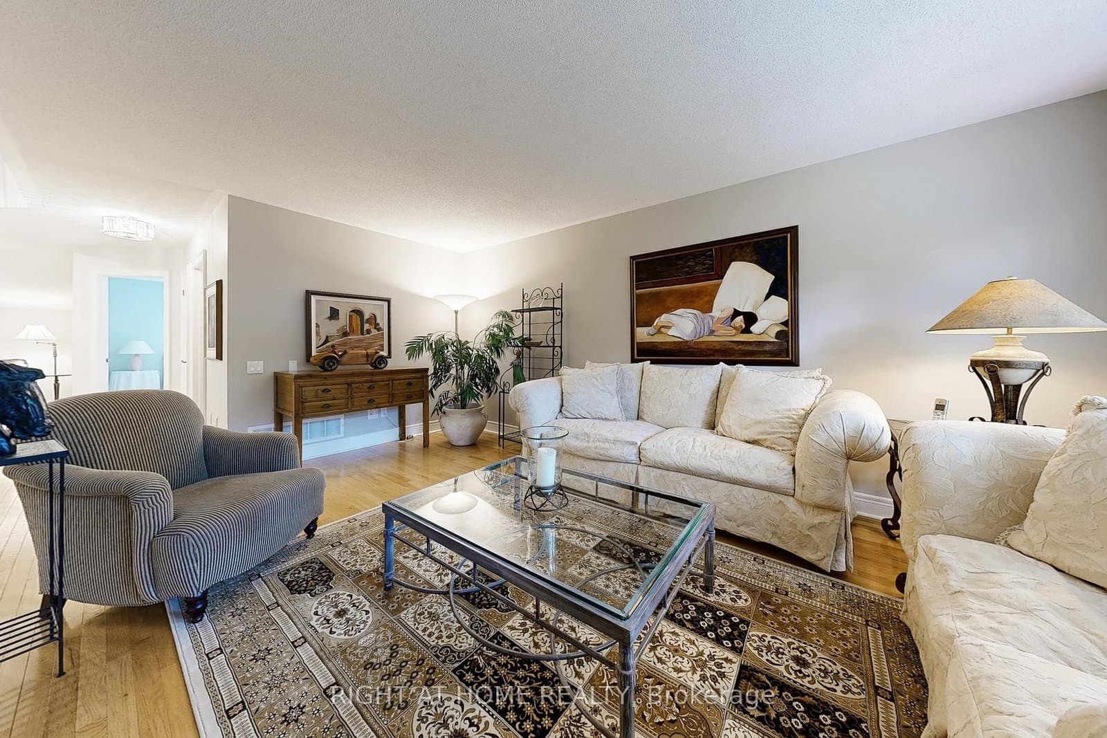 9 Arlington Way thumbnail 25