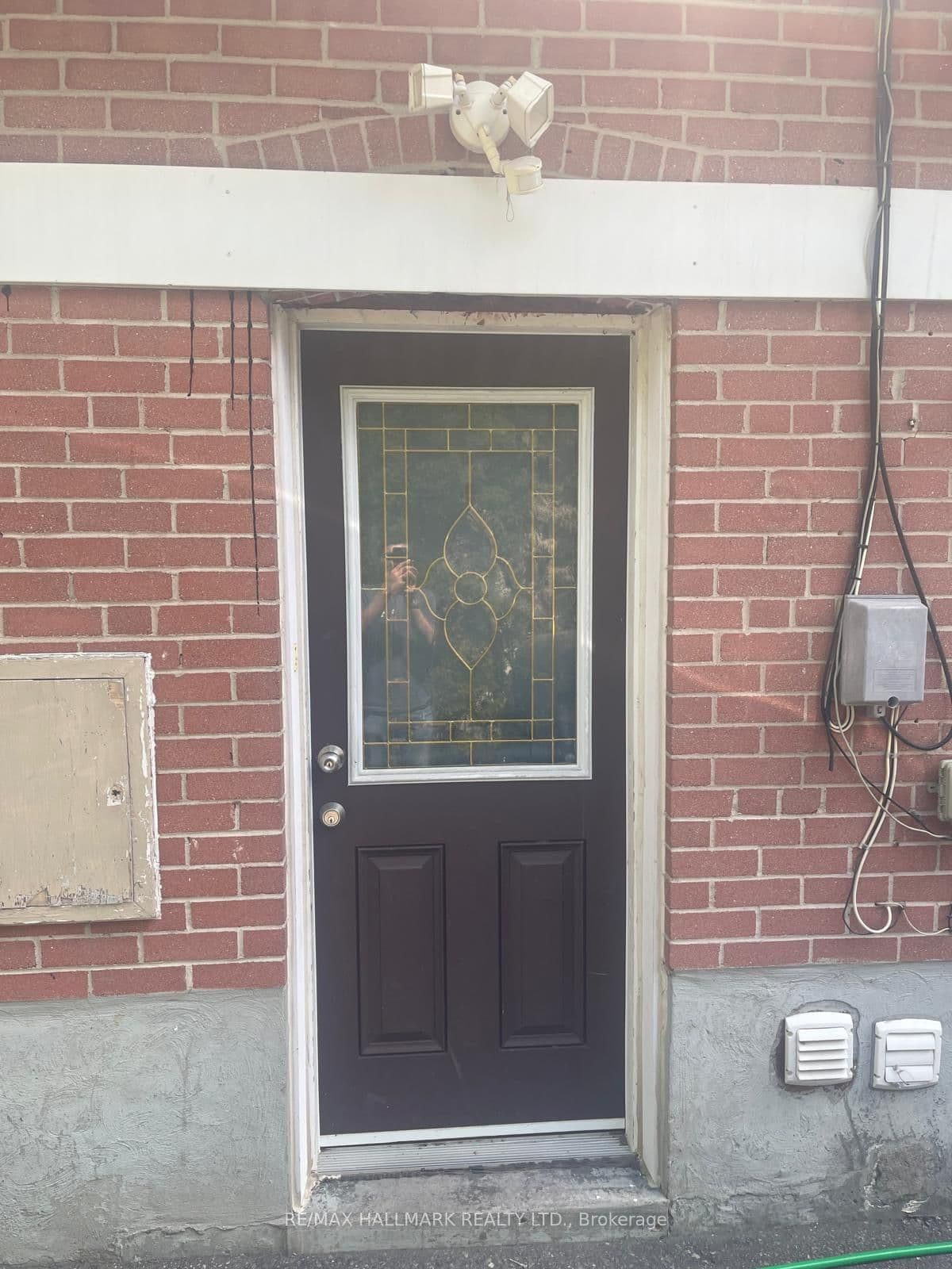 61 AURORA HEIGHTS Drive, Unit LOWER - Image 1
