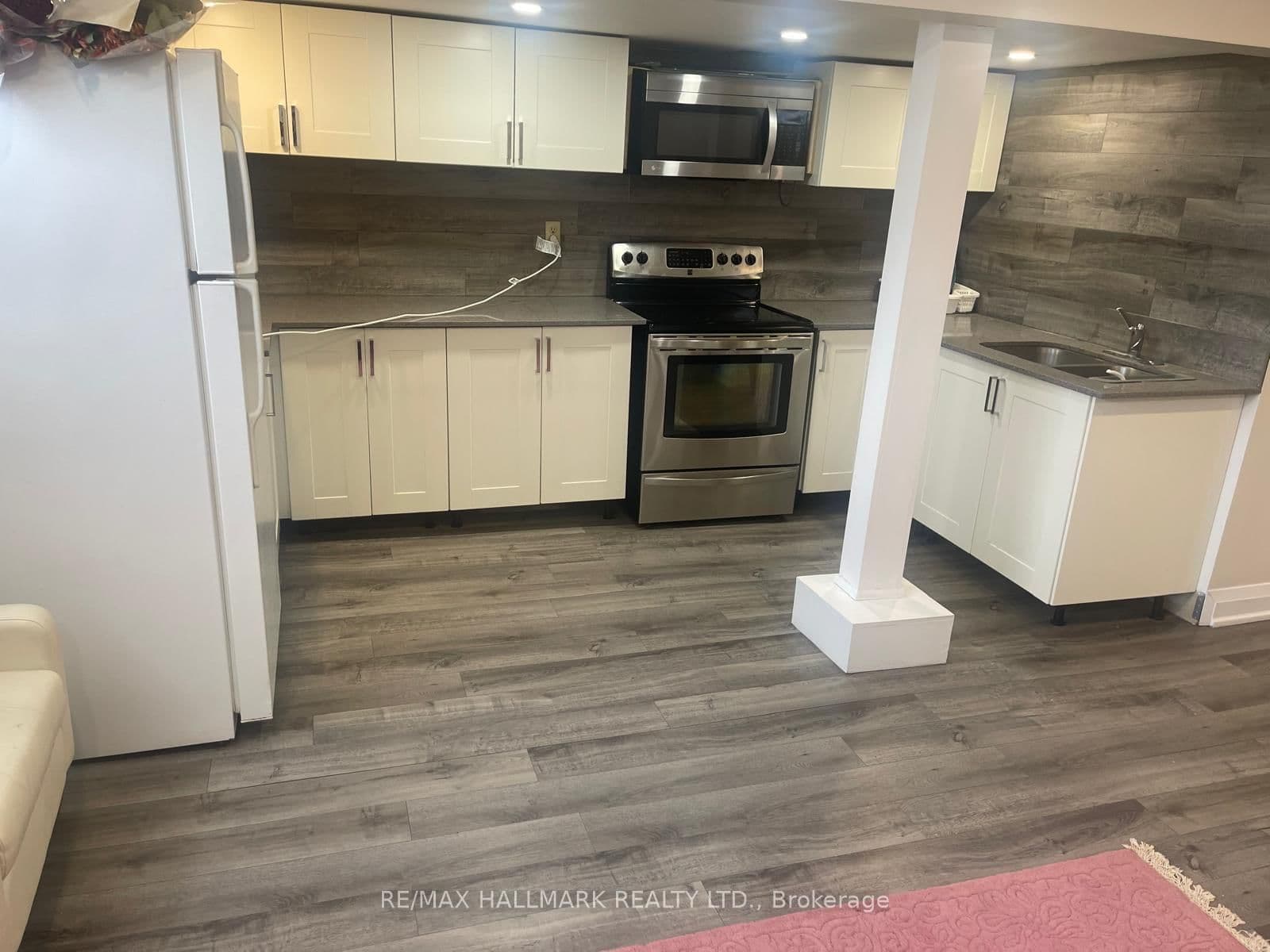 61 AURORA HEIGHTS Drive, Unit LOWER thumbnail 7