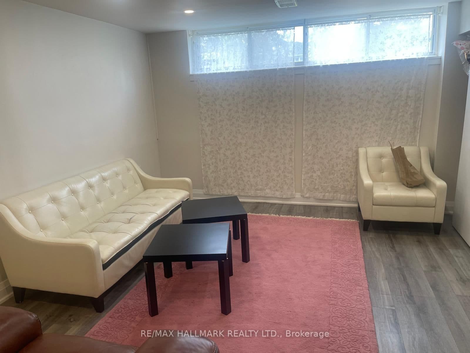 61 AURORA HEIGHTS Drive, Unit LOWER thumbnail 9